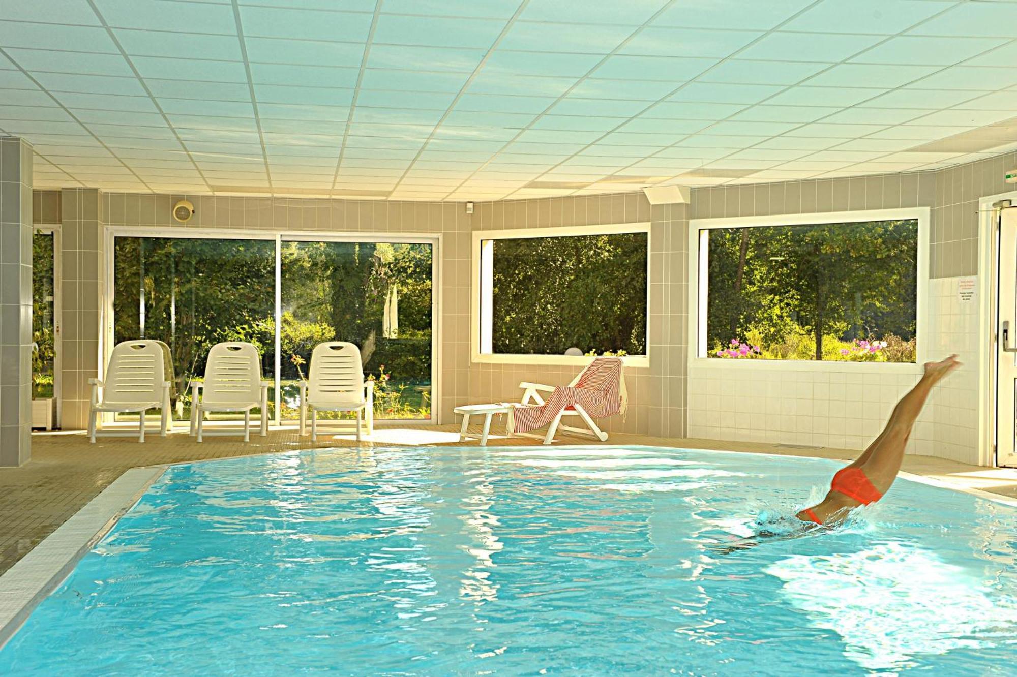 Logis Hotel Le Relais Du Moulin Valençay Exteriör bild